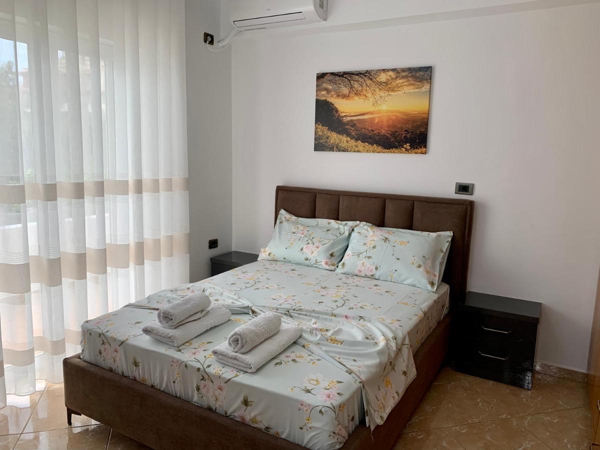 Maxus Apts Sarandë Exterior foto